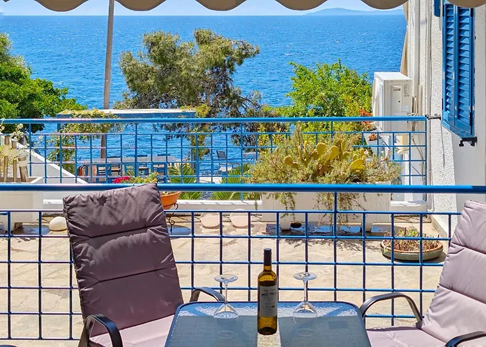 Sirius Neos Marmaras